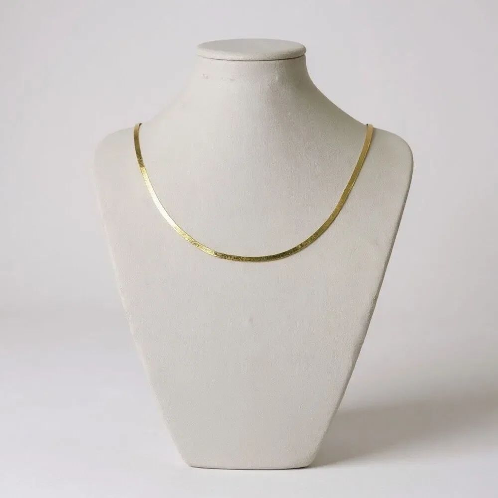 Elegant Italian Gold Herringbone 20” Chain Necklace – Timeless & Refined